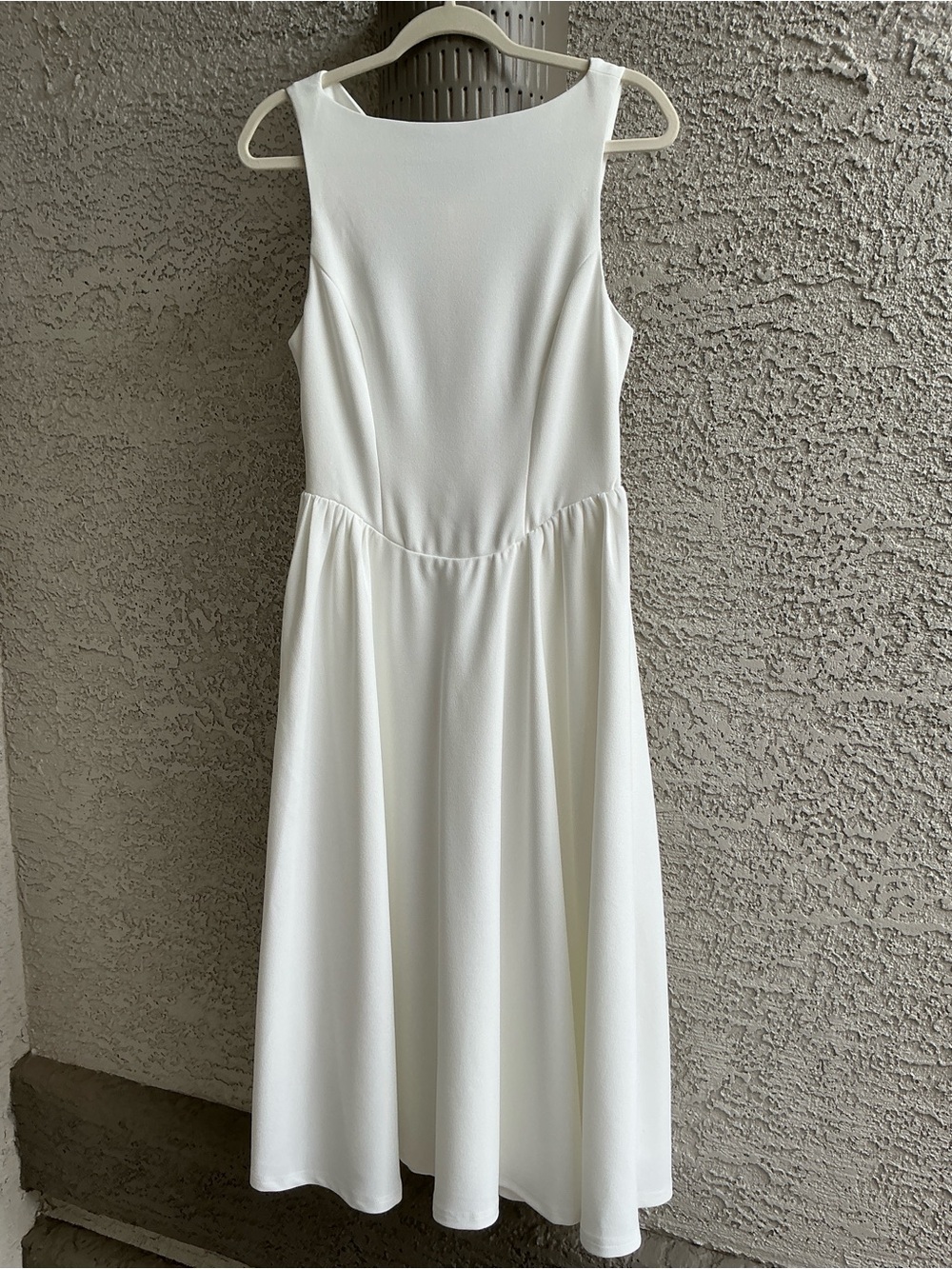 NWOT Lulu’s Kenly White Boat Neck Cutout Midi Dress Medium Chic Coastal Vacation - Picture 3 of 11